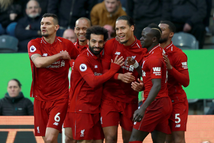 Kırmızıya Gönül Veren Futbol Takımları