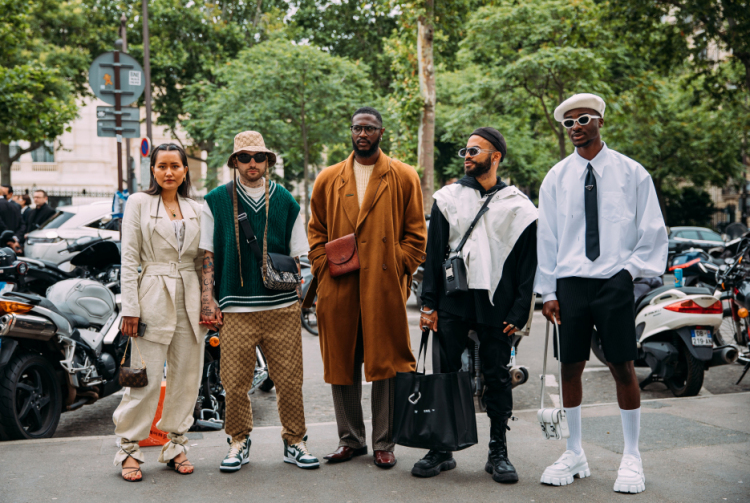 Paris Erkek Moda Haftası İlkbahar/Yaz 2022 Sokak Stili