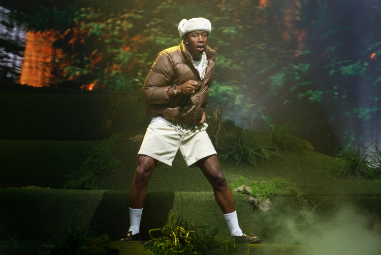 2022’de Erkekler Neden Küçük Saatler Tercih Etmeye Başladı?