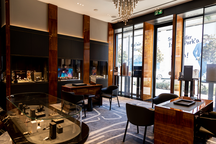 Quadran Luxury Timepieces İzmir'deki İlk Mağazasını Açtı