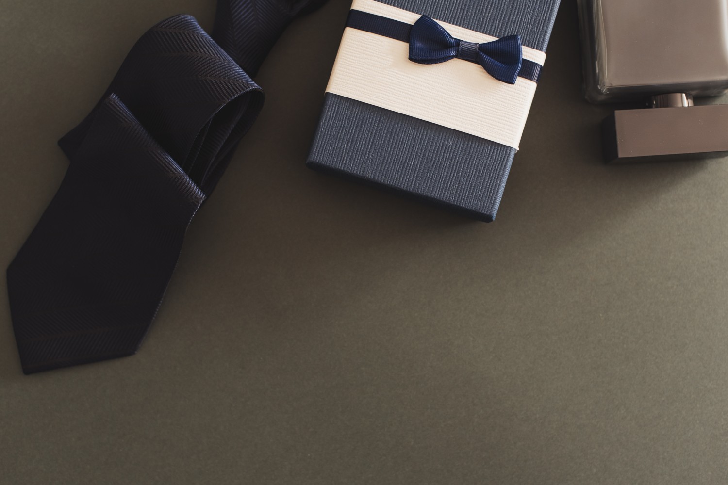 Babalar Günü’nde Sıradan Hediyelere Veda: Pazarama’dan Stil Sahibi Seçimler