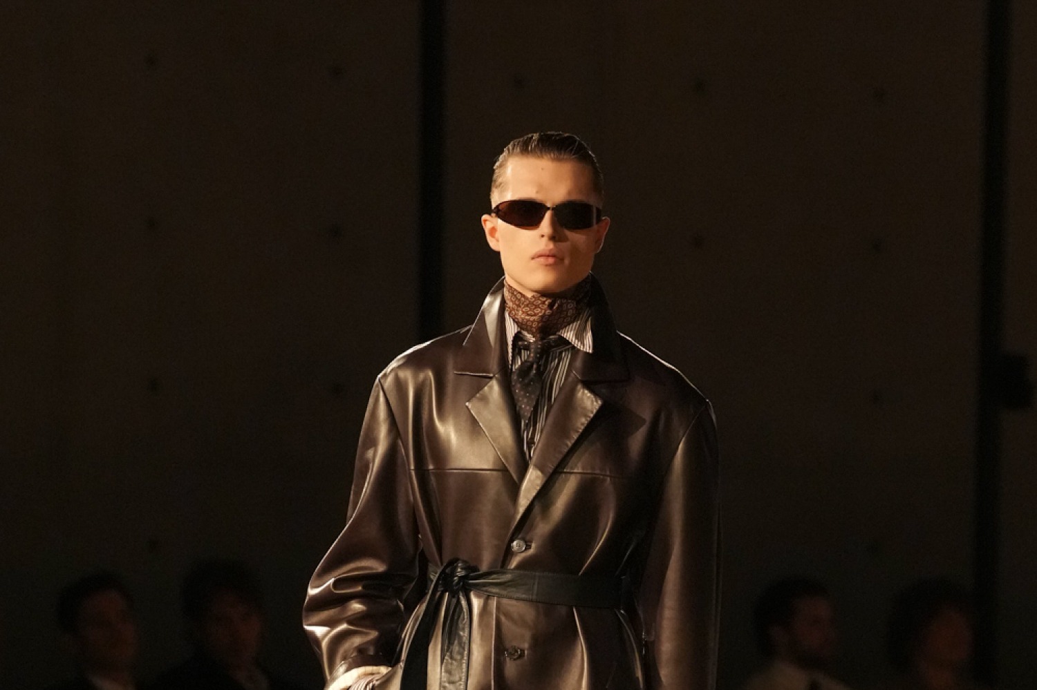 Paris Erkek Moda Haftası: Saint Laurent Kış 2026 Erkek Giyim Koleksiyonu