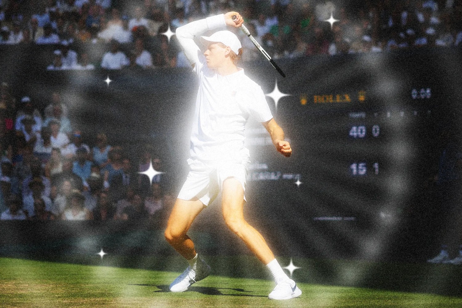 Jannik Sinner Wimbledon'da tamamen beyaz tenis kıyafetiyle servis atmaya hazırlanırken