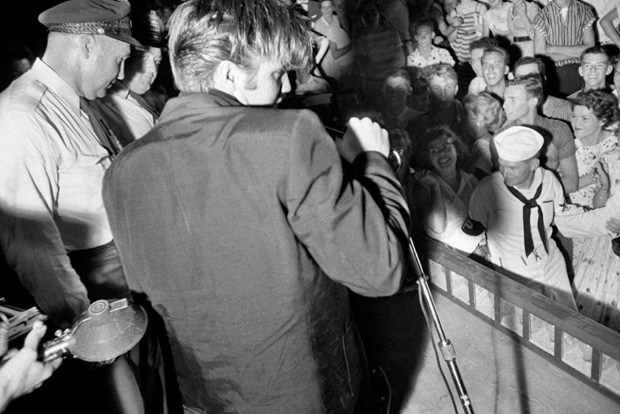 Elvis'in hayatından kareler