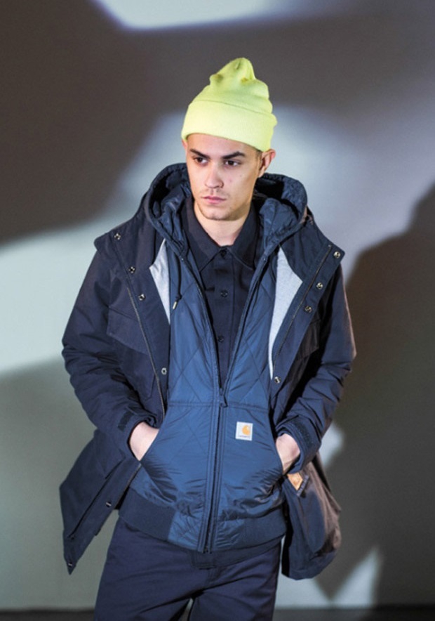 Stil sahibi mavi yakalılar