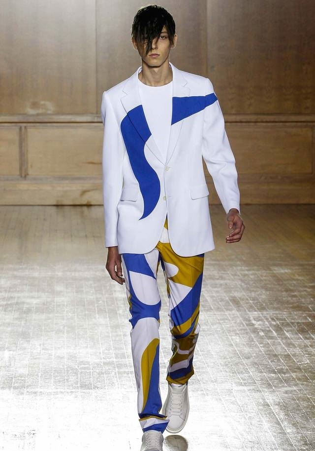 Alexander McQueen İlkbahar / Yaz 2015