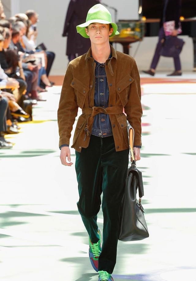 Burberry Prorsum İlkbahar / Yaz 2015