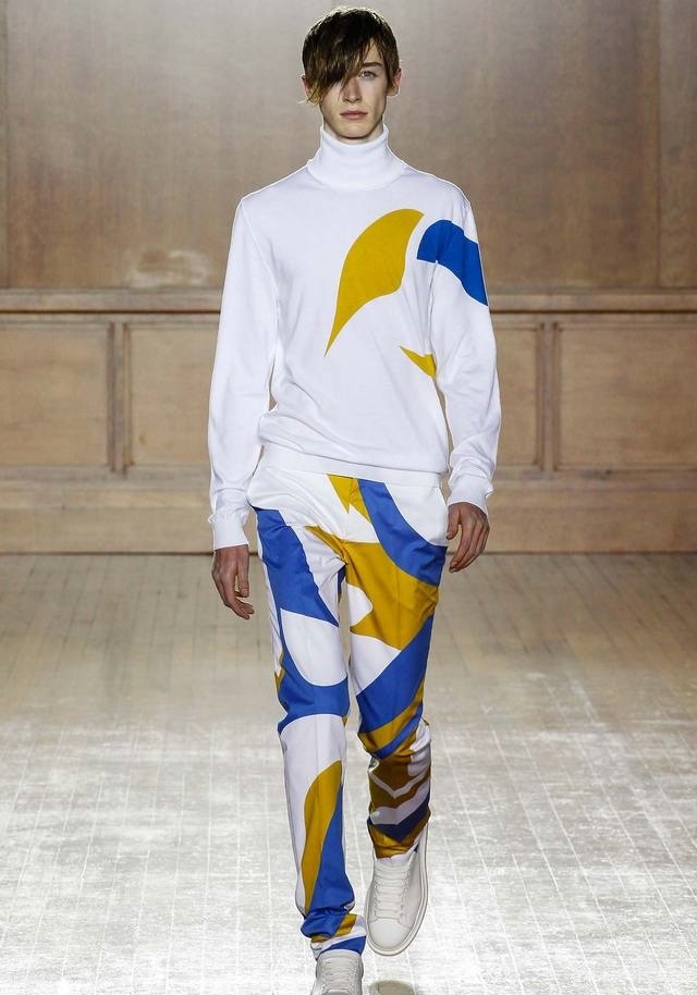 Alexander McQueen İlkbahar / Yaz 2015