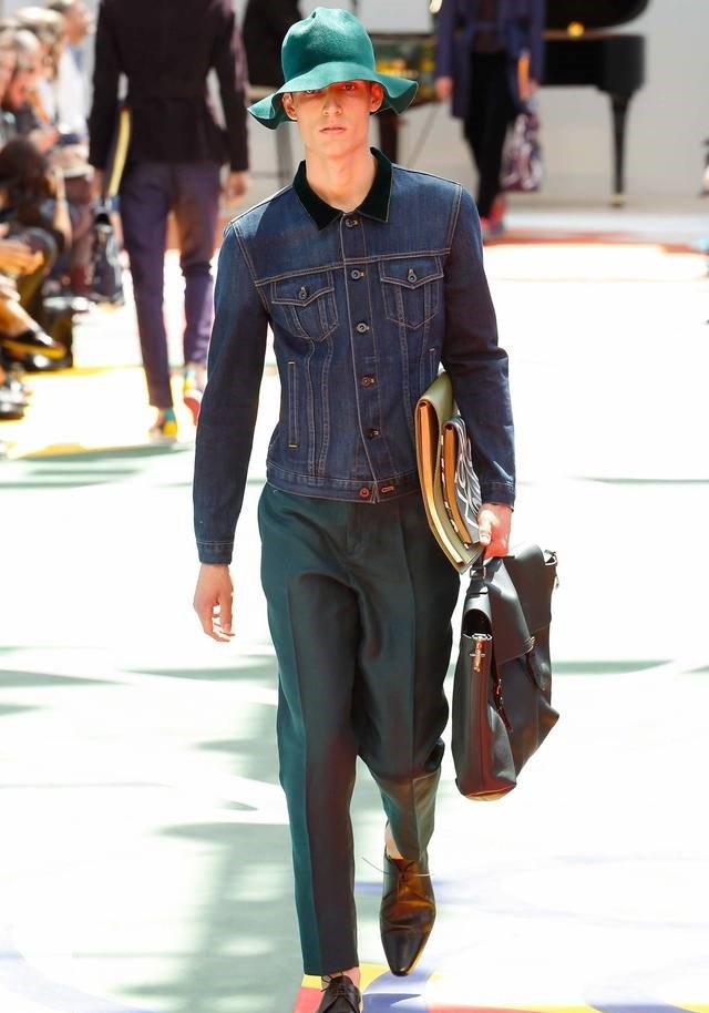 Burberry Prorsum İlkbahar / Yaz 2015