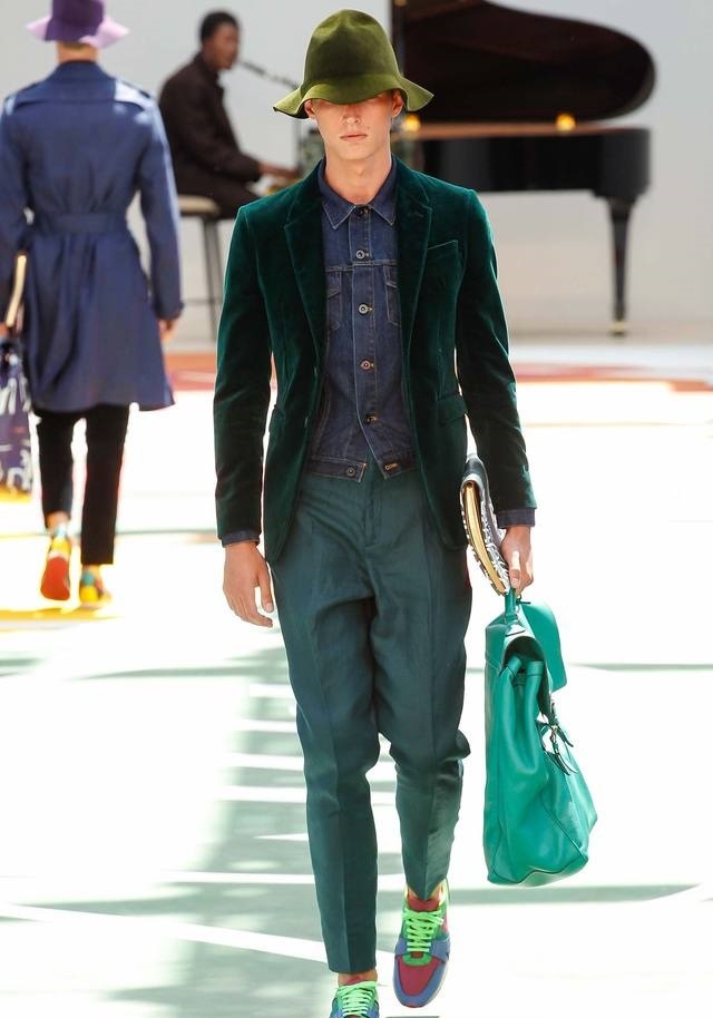 Burberry Prorsum İlkbahar / Yaz 2015