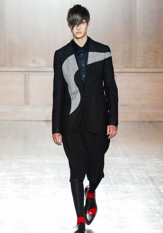 Alexander McQueen İlkbahar / Yaz 2015