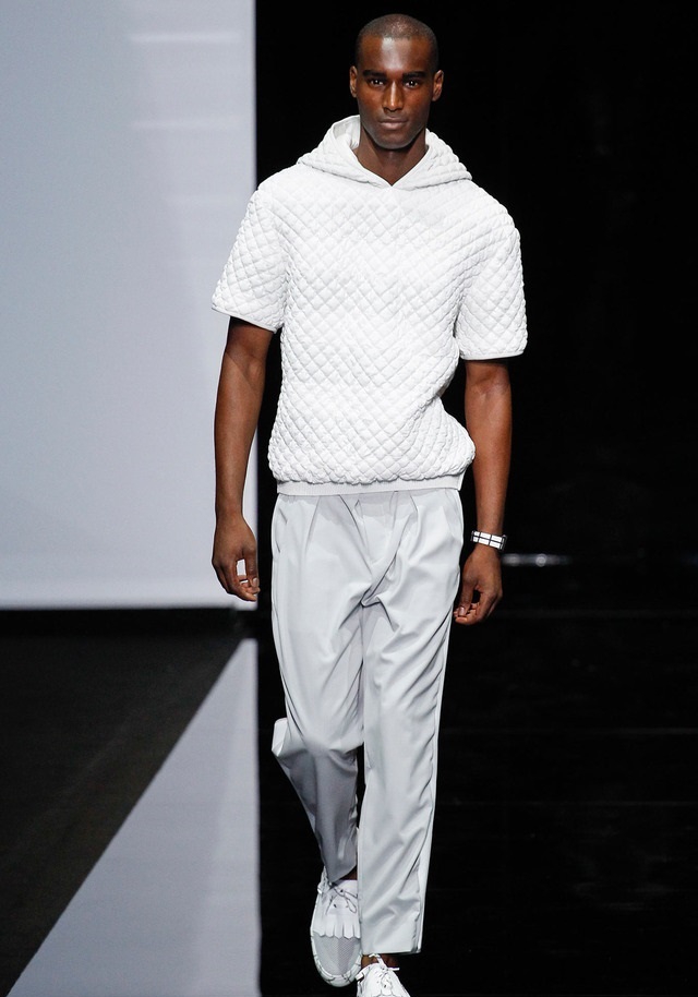 Emporio Armani İlkbahar / Yaz 2015