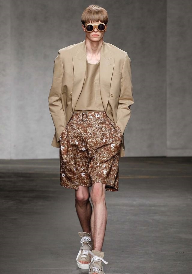 E. Tautz İlkbahar / Yaz 2015