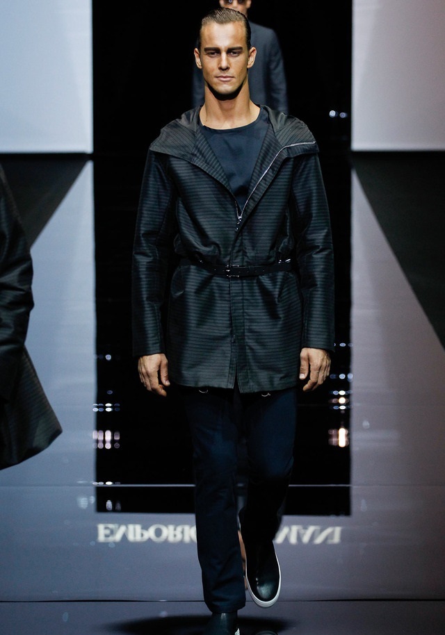 Emporio Armani İlkbahar / Yaz 2015