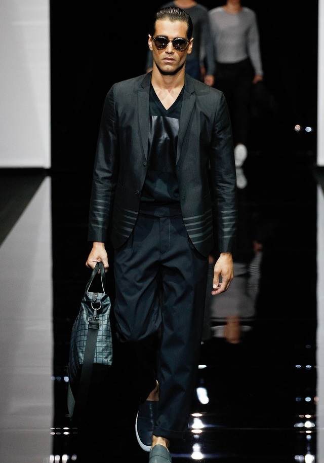 Emporio Armani İlkbahar / Yaz 2015