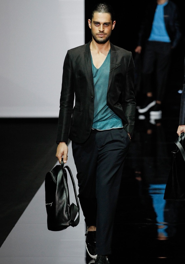 Emporio Armani İlkbahar / Yaz 2015