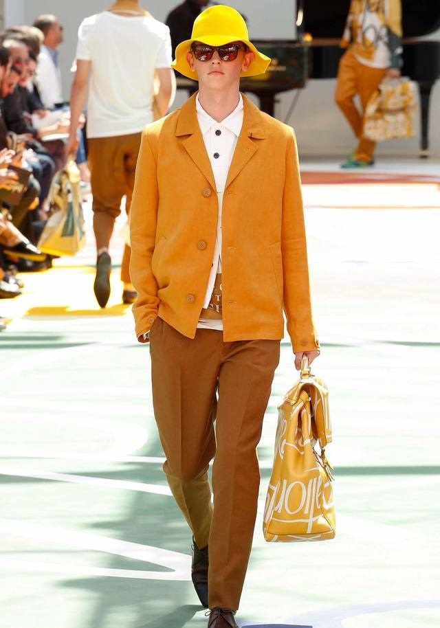 Burberry Prorsum İlkbahar / Yaz 2015