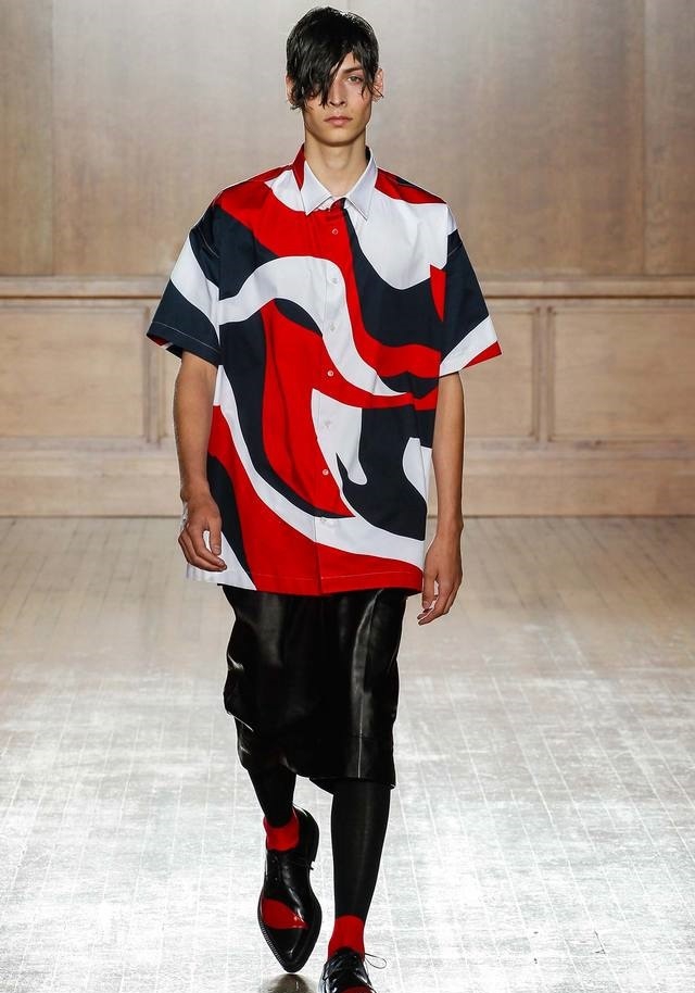 Alexander McQueen İlkbahar / Yaz 2015