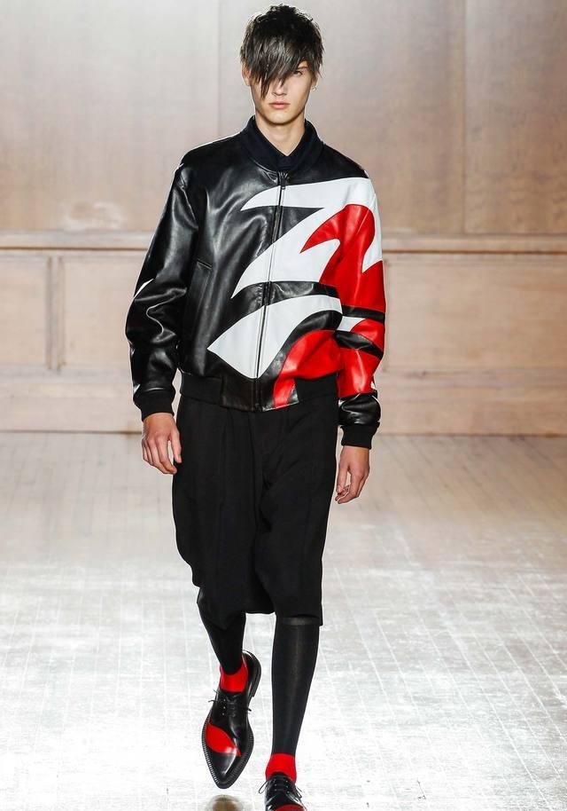 Alexander McQueen İlkbahar / Yaz 2015