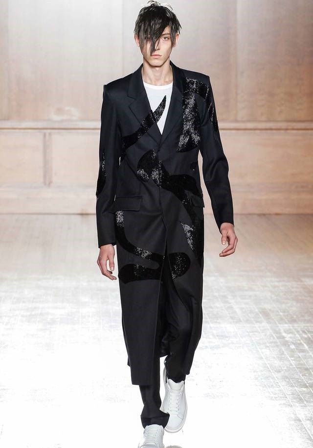 Alexander McQueen İlkbahar / Yaz 2015