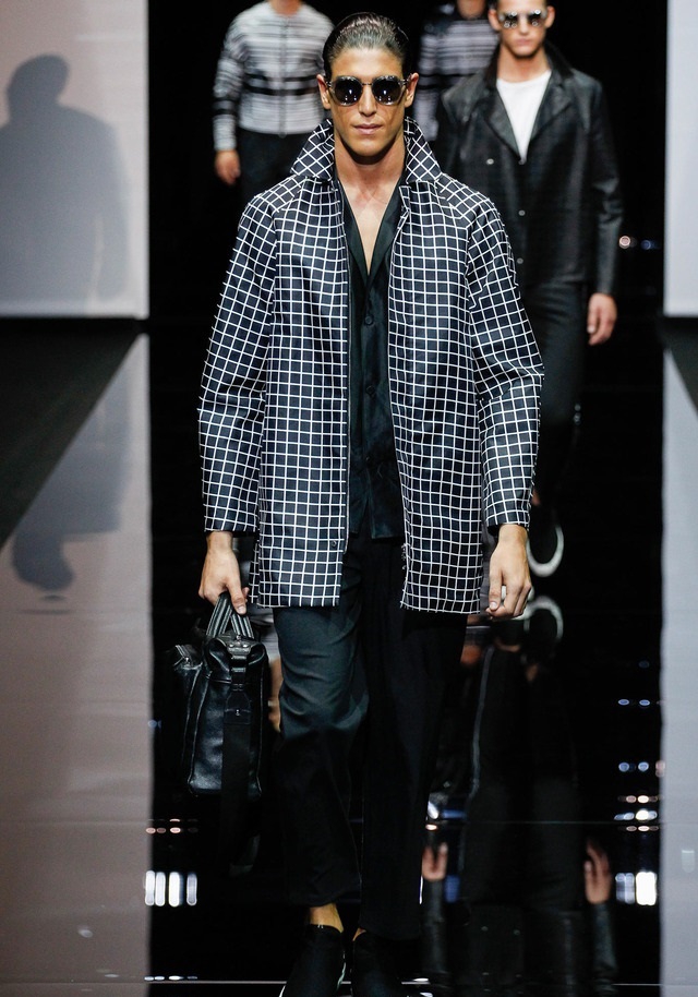 Emporio Armani İlkbahar / Yaz 2015