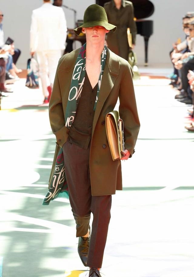 Burberry Prorsum İlkbahar / Yaz 2015