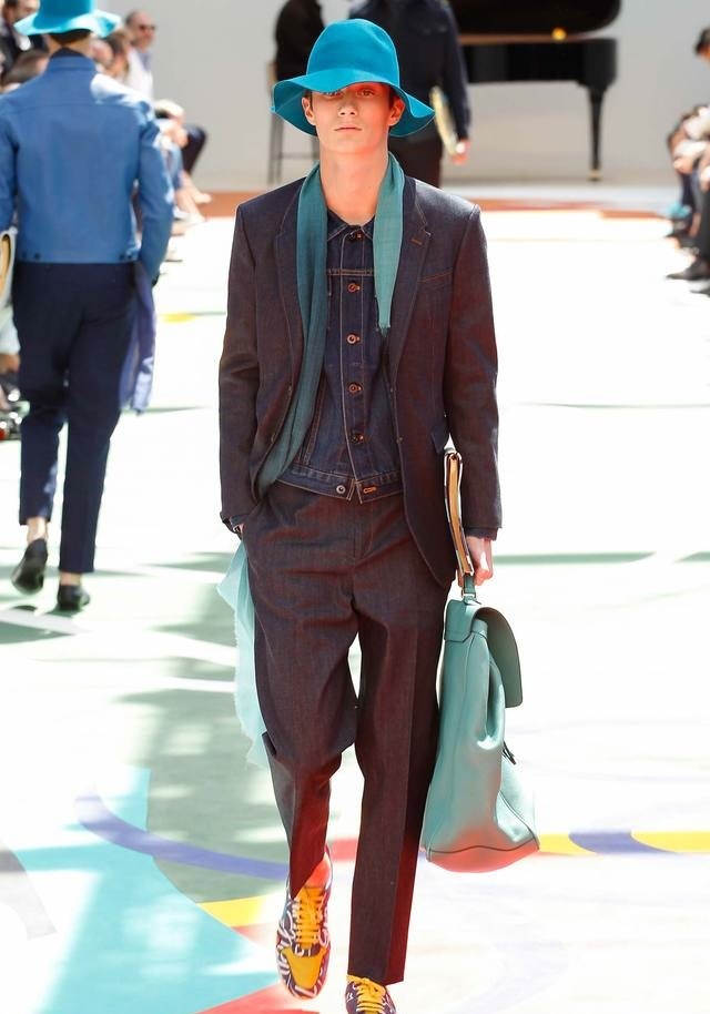 Burberry Prorsum İlkbahar / Yaz 2015