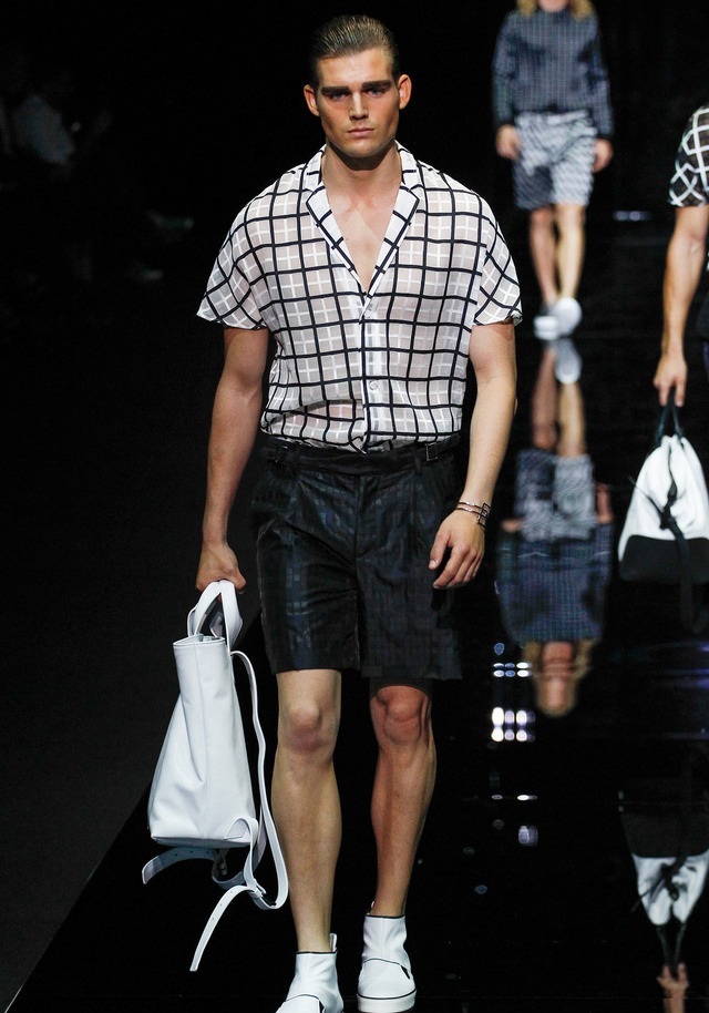 Emporio Armani İlkbahar / Yaz 2015