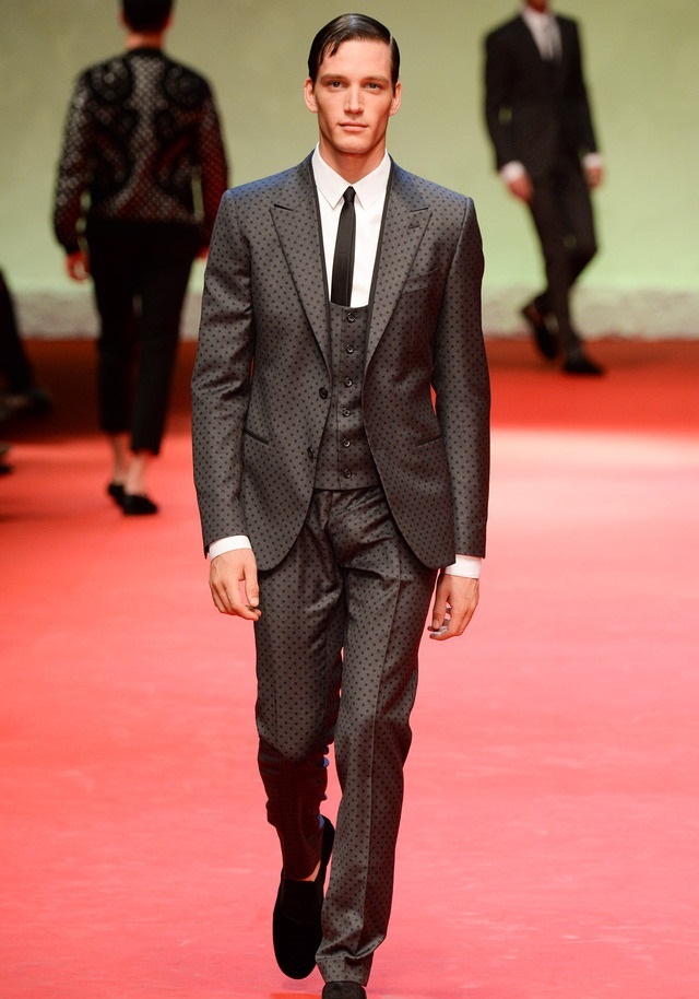 Dolce & Gabbana İlkbahar / Yaz 2015