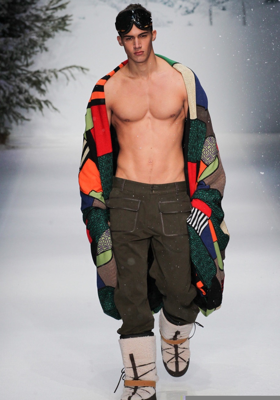 Moschino Sonbahar / Kış 2015