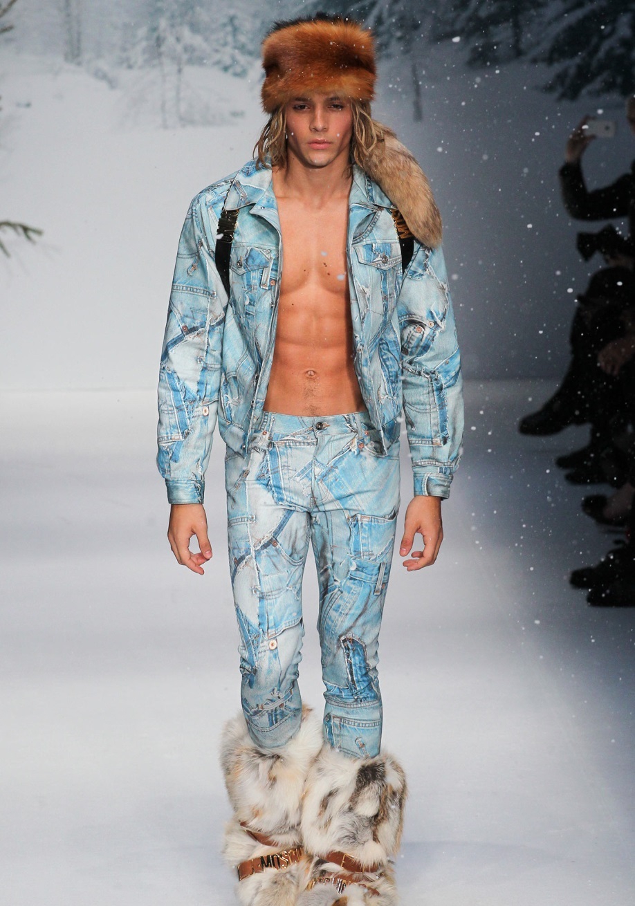 Moschino Sonbahar / Kış 2015