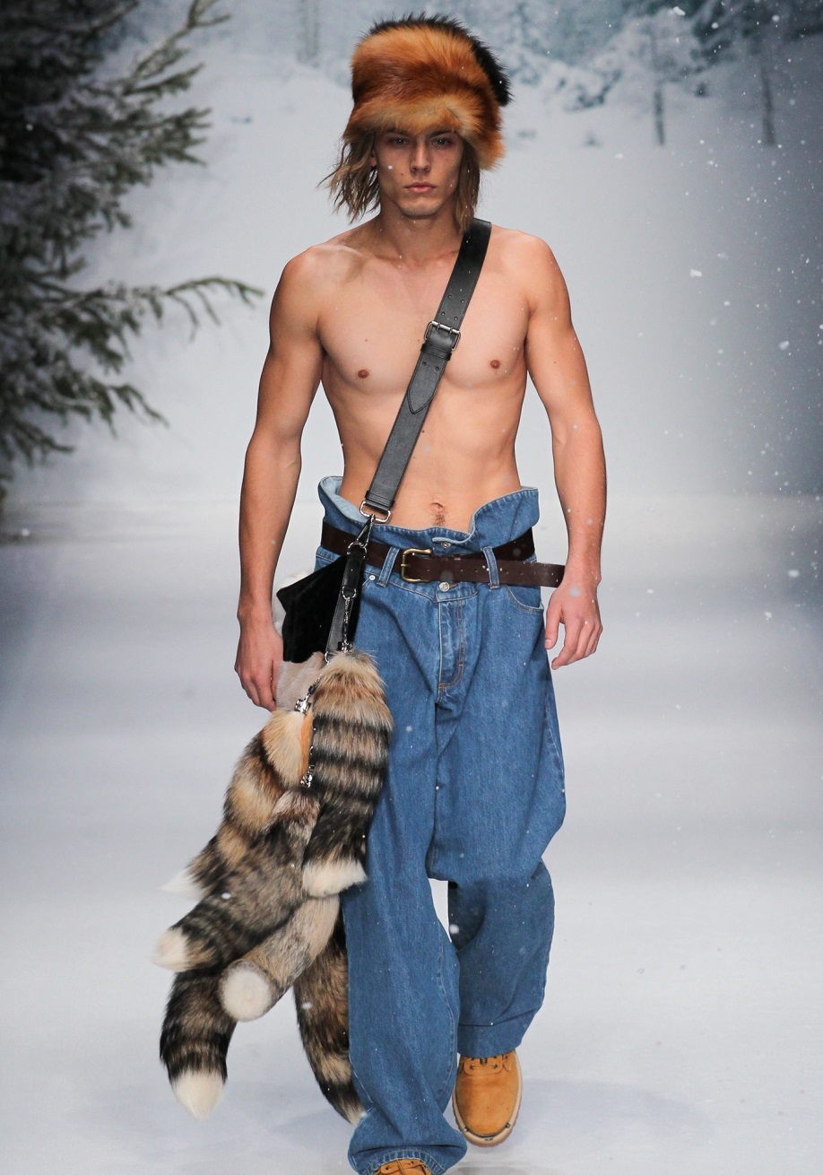 Moschino Sonbahar / Kış 2015