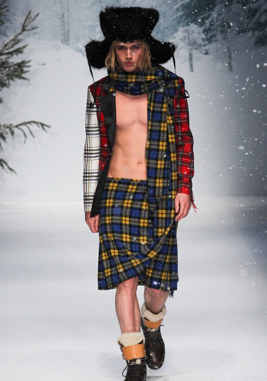 Moschino Sonbahar / Kış 2015