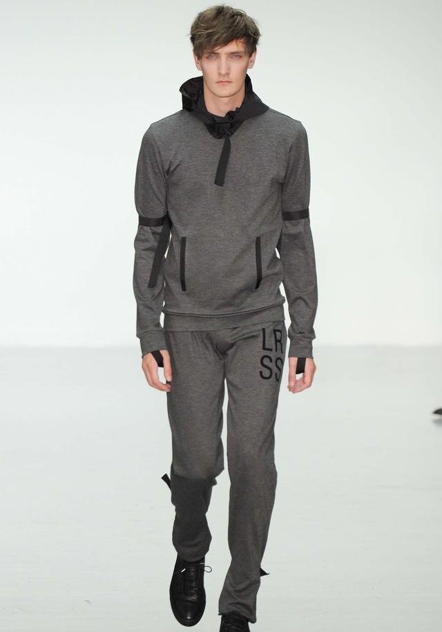 Lee Roach İlkbahar / Yaz 2015