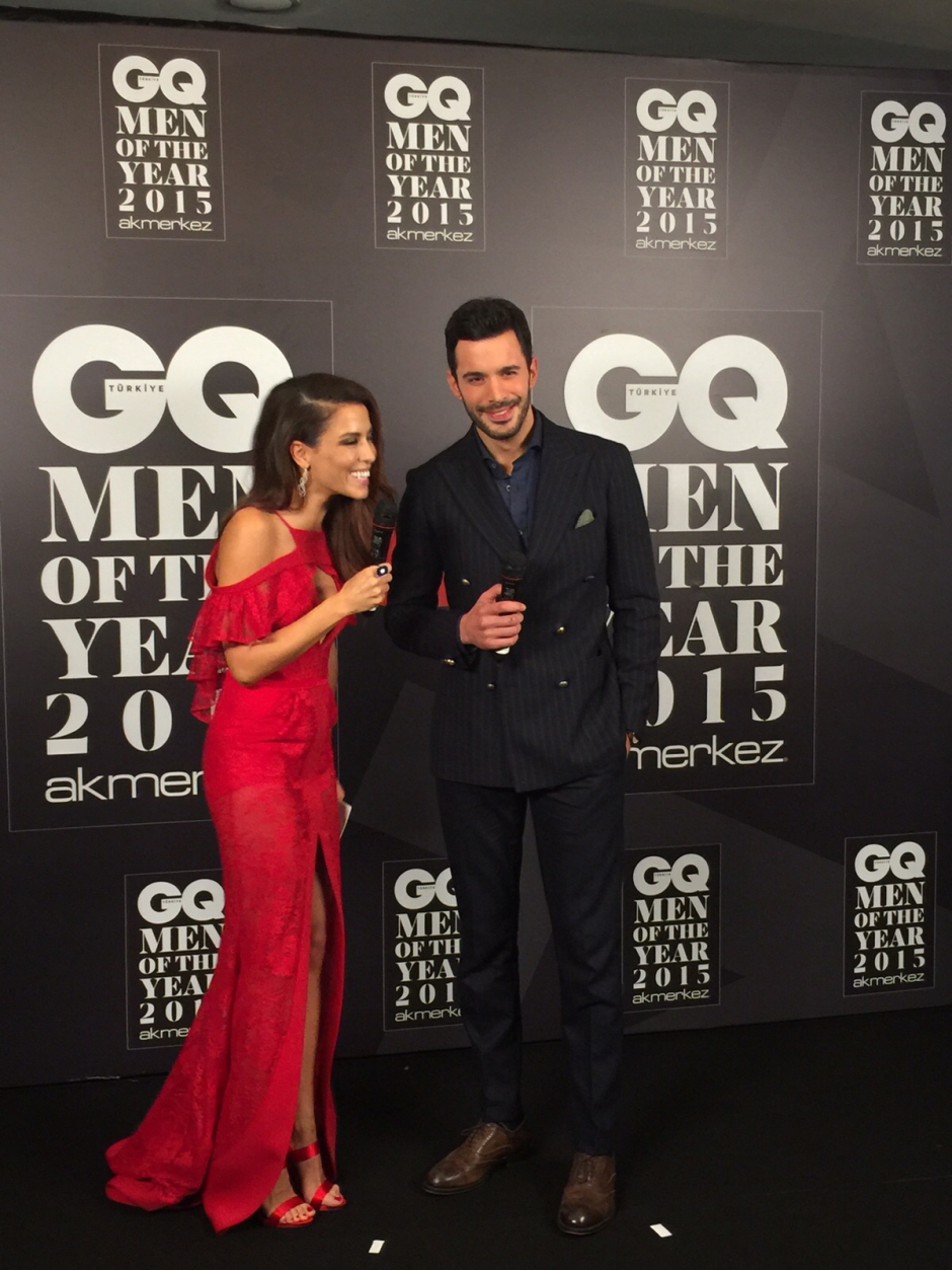 GQ MOTY 2015 Kırmızı Halı