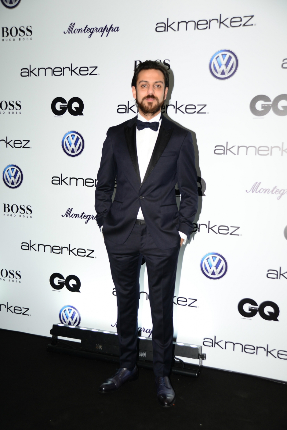 GQ MOTY 2015 Kırmızı Halı