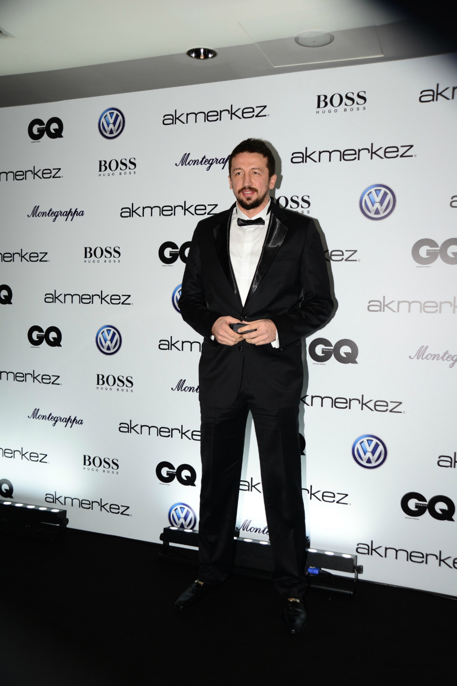 GQ MOTY 2015 Kırmızı Halı