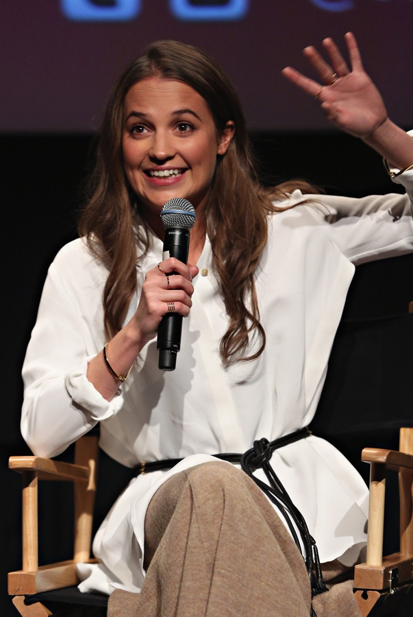 Alicia Vikander'e Tutulmanız İçin 4 Sebep