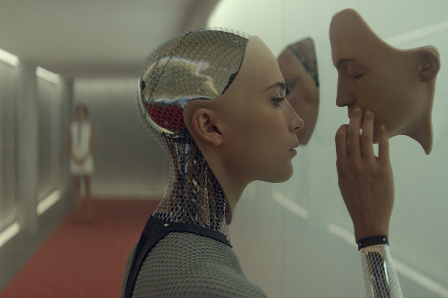 Alicia Vikander'e Tutulmanız İçin 4 Sebep