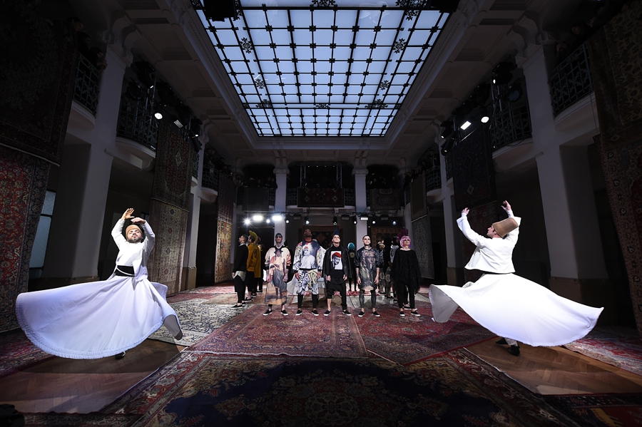 Les Benjamins Milano Moda Haftası'nda