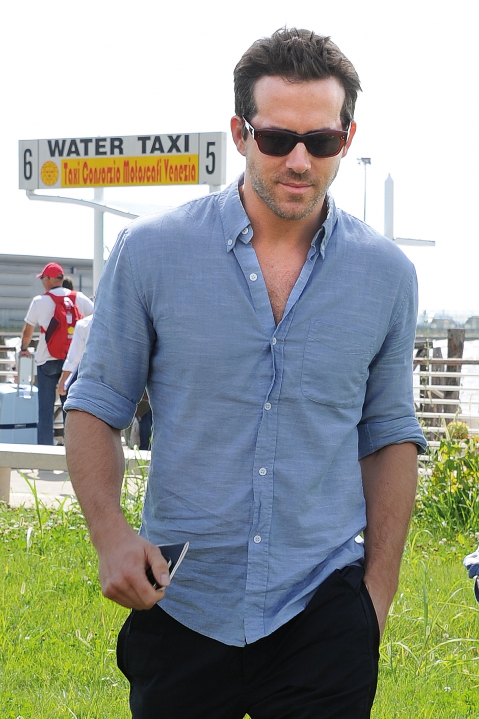 Yıldızlardan Gözlük Önerileri