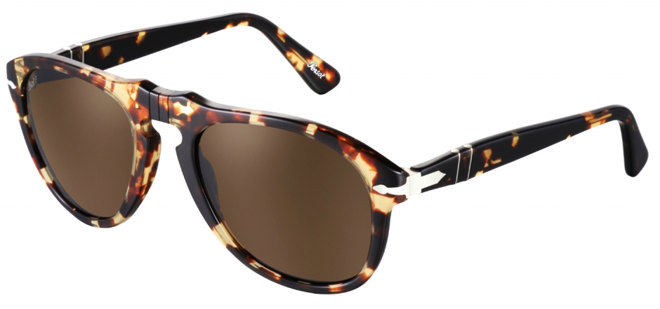 Yıldızlardan Gözlük Önerileri