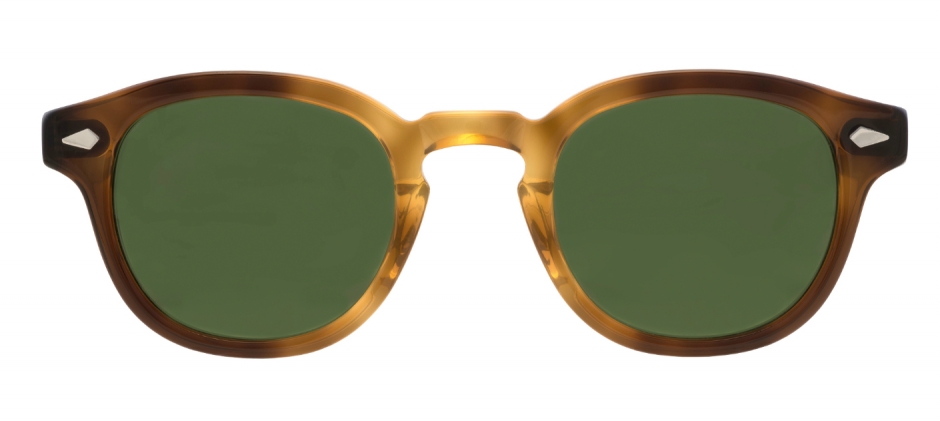 Yıldızlardan Gözlük Önerileri