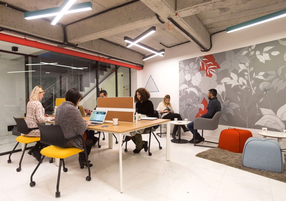 Soğanı Sarımsağı Evde Bırakın, Ortak Ofis Çağındayız