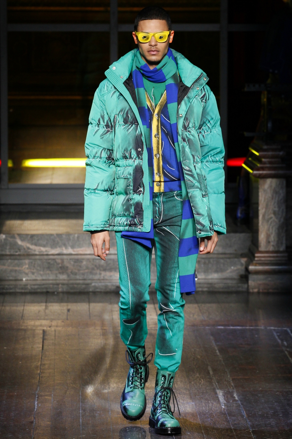 Moschino Sonbahar / Kış 2016