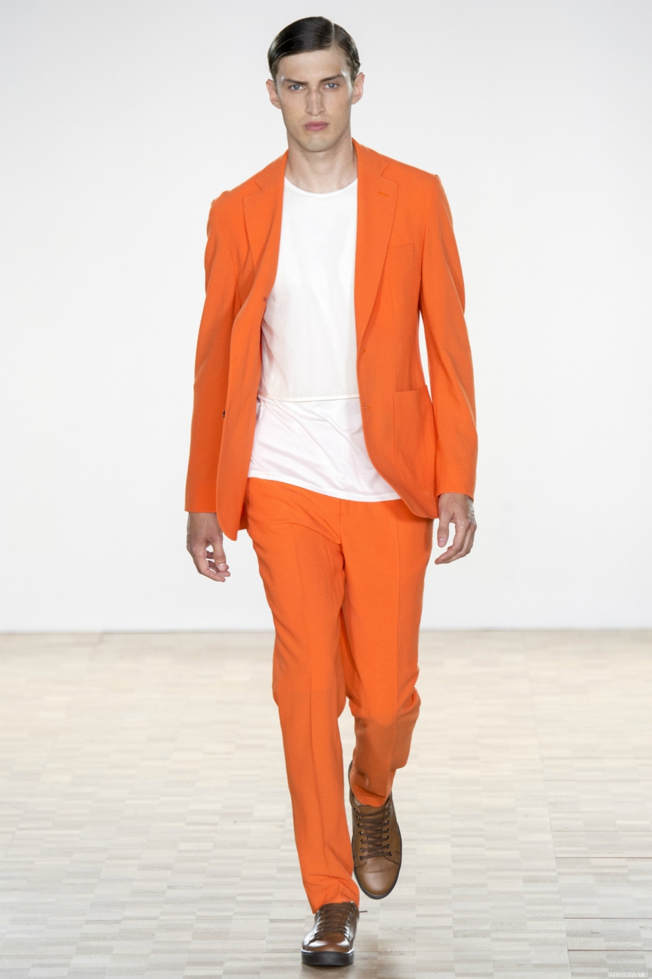 Hardy Amies İlkbahar / Yaz 2016