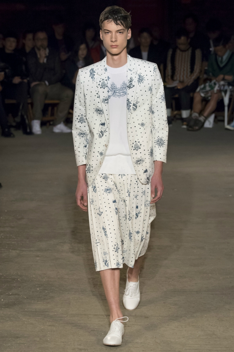 Alexander McQueen İlkbahar / Yaz 2016