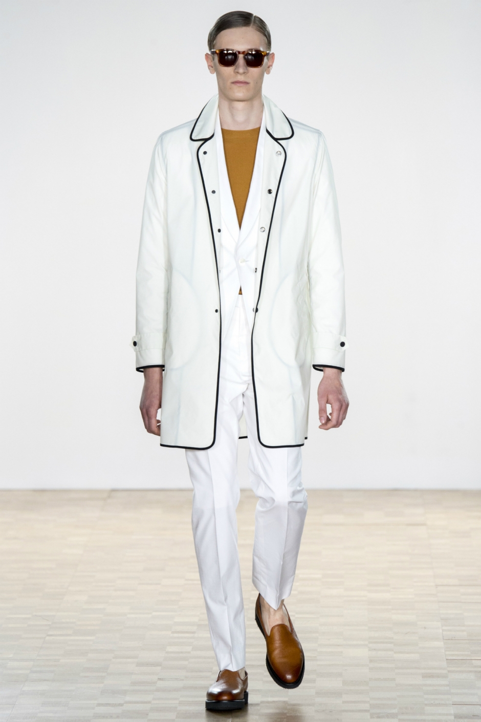 Hardy Amies İlkbahar / Yaz 2016