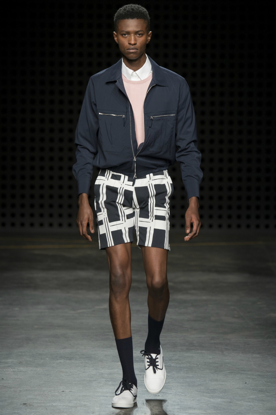 E. Tautz İlkbahar / Yaz 2016