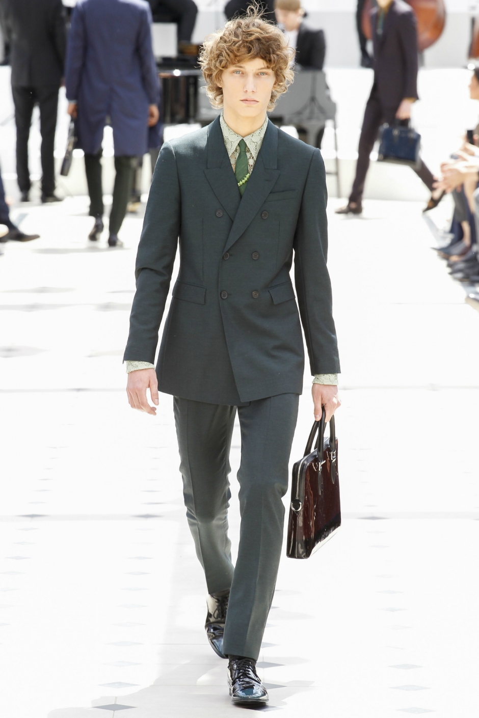 Burberry Prorsum İlkbahar / Yaz 2016